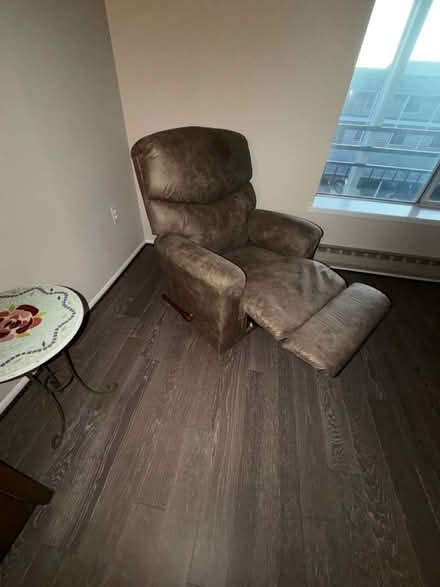 Photo of free Recliner (Leisure World 20906) #3