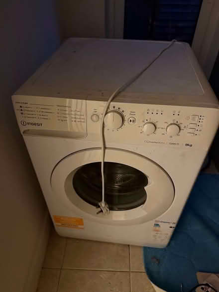 Photo of free washing machine (Langley SL3) #1