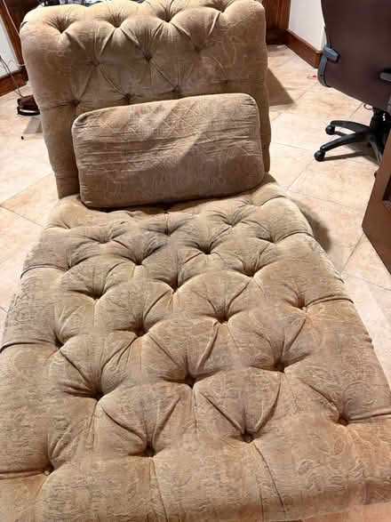 Photo of free Tufted Chaise Lounge (Cypress) #3