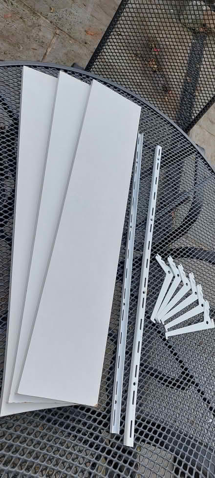 Photo of free White shelving + 2 wall shelving uprights + 6 brackets (Glusburn BD20) #3