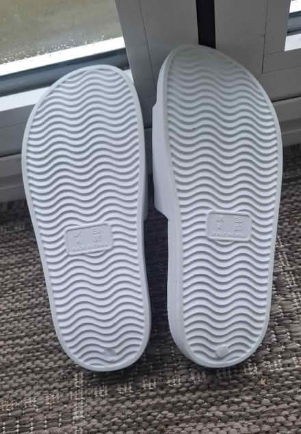 Photo of free White size 4 sliders, never worn (Boughton Monchelsea ME17) #4