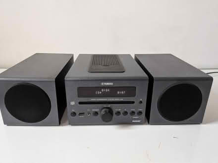 Photo of free Yamaha Compact Hifi with faults (Child's Hill NW2) #1