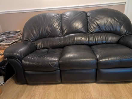 Photo of free Leather Sofas (Willerby HU10 6DG) #1
