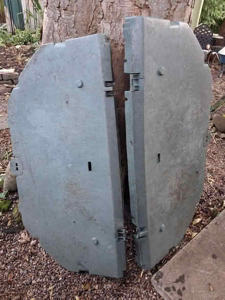 Photo of free Plastic compost bin (SK22 Hayfield) #2