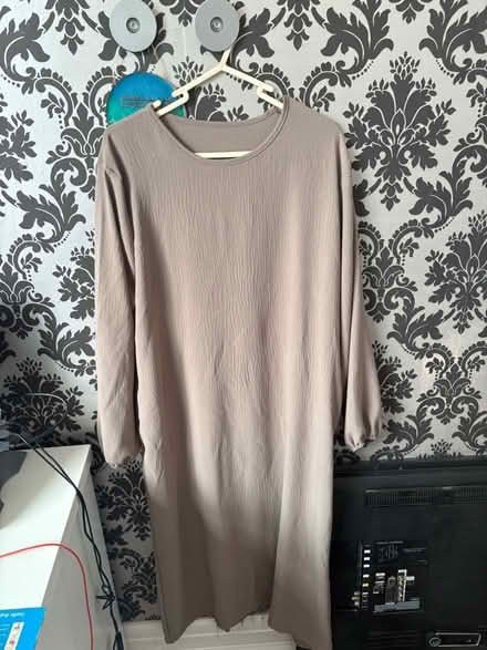 Photo of free Girls abayas (Stretford M32) #2