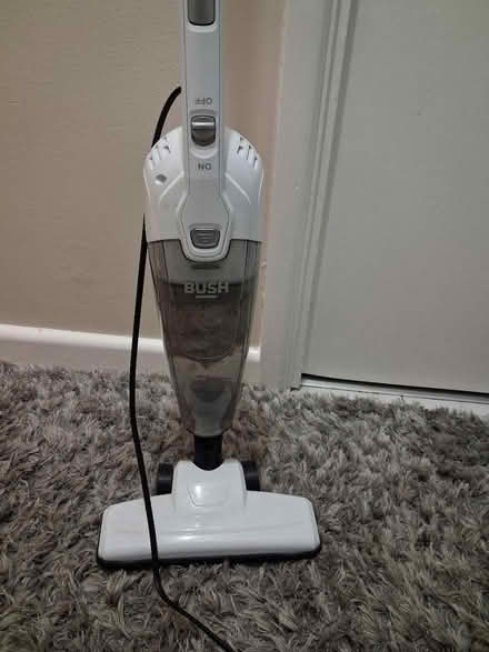 Photo of free Corded light weight bush hoover (Sholing/merryoak SO19) #1