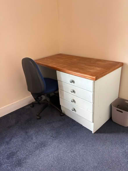 Photo of free Desk & chair (Off Iffley road) #1