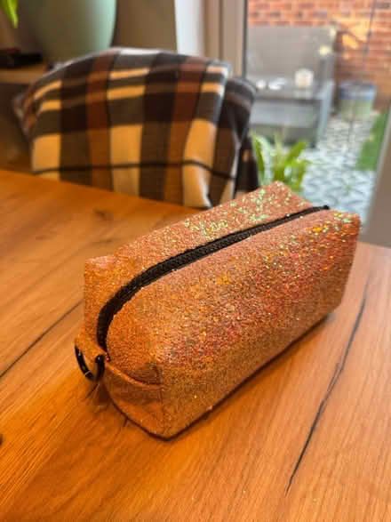Photo of free Make-up bag sparkling pink (Leeds LS10) #1