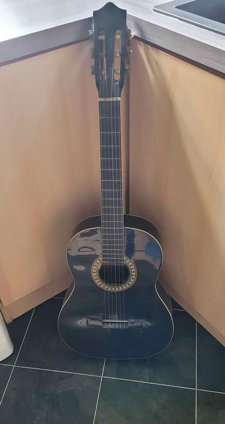 Photo of free Acoustic guitar (Newark) #1