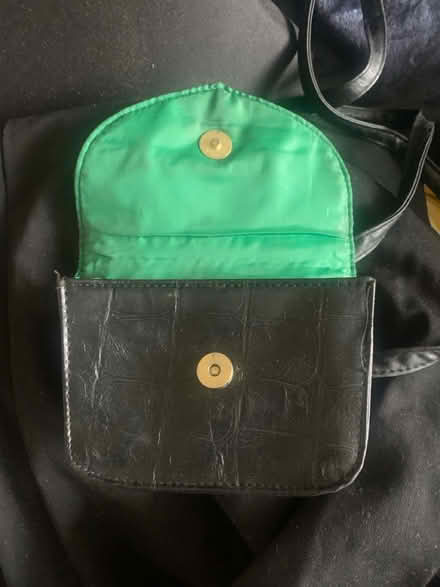 Photo of free Small Atmosphere bag (Thamesmead DA18) #2