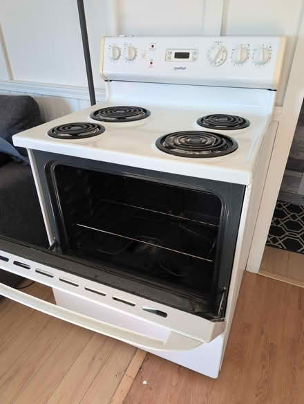 Photo of free Workin moffat 4 burner stove (Near Haliburton) #1