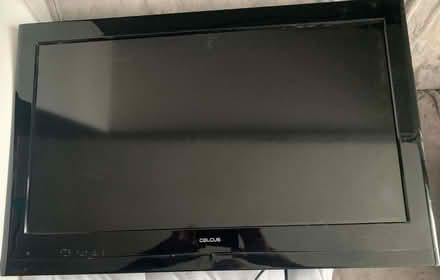 Photo of free TV (Carshalton SM5) #1