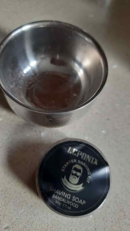 Photo of free Men's shaving kit (Byfleet KT14) #2