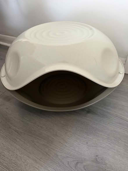 Photo of free Cat bed (W13) #1