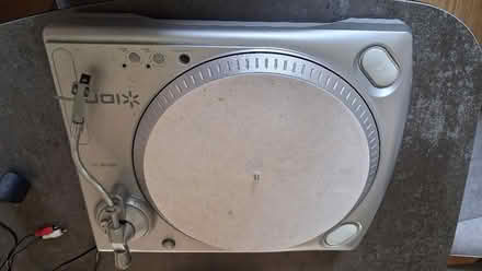 Photo of free Ion turntable (Horn's Mill SG13) #1