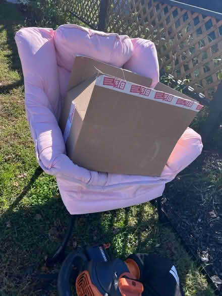 Photo of free Leaf blower, chair and box of misc (Fair Lawn, NJ) #4