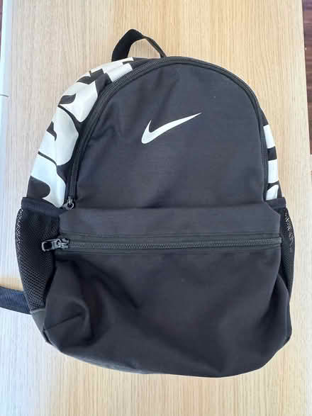 Photo of free Nike backpack - kids (Radyr CF15) #1