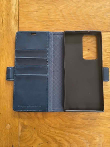Photo of free 2 Smartphone Cases (Milton BS23) #4