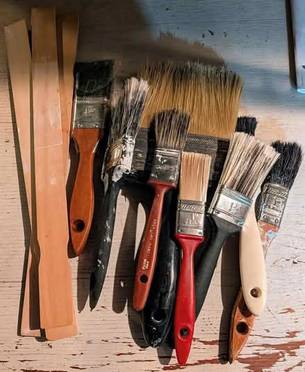 Photo of free paint brushes and stir sticks (Anna st in Teaneck) #1