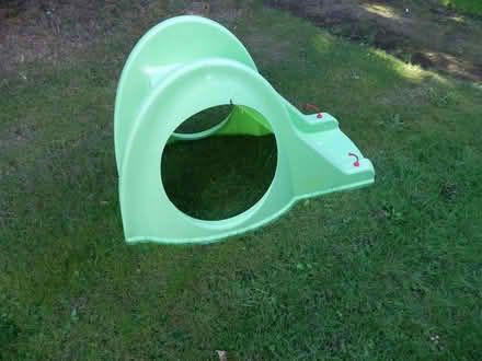 Photo of free Green toddler slide (Inchbare DD9) #4