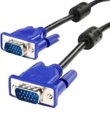 Photo of VGA cable or adapter (Sw2 5be) #1
