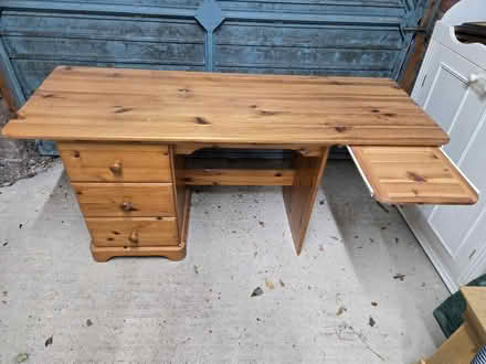 Photo of free Desk (Little Chalfont HP6) #3