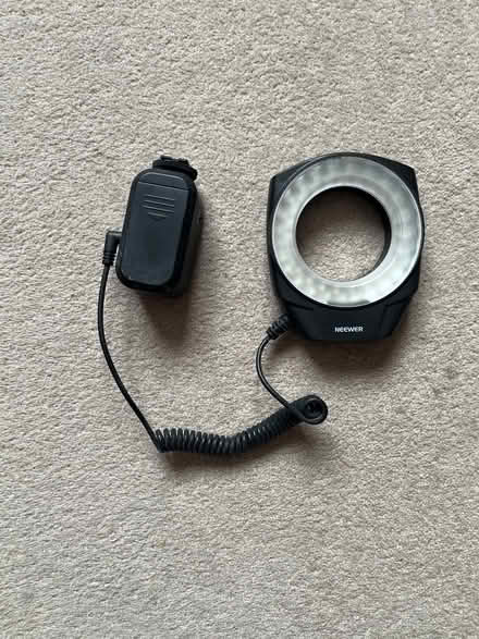 Photo of free Neweer ring flash, 62 mm diameter (Maida Vale W9) #1