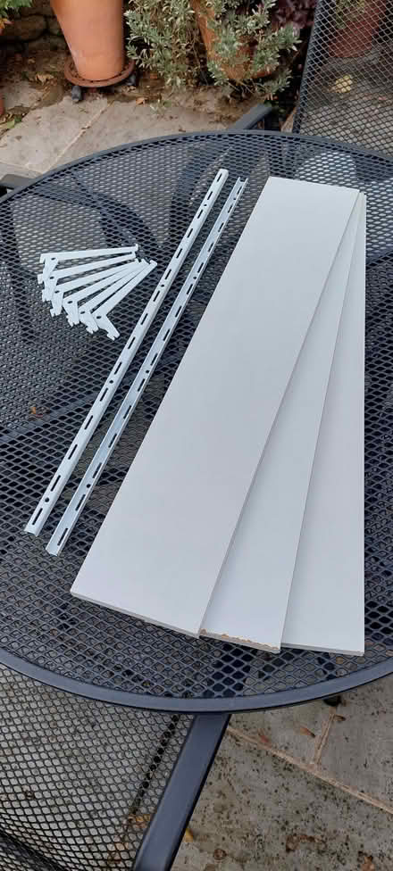 Photo of free White shelving + 2 wall shelving uprights + 6 brackets (Glusburn BD20) #2