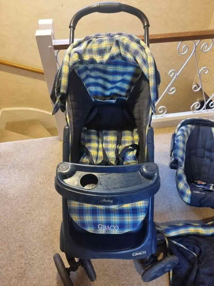 Photo of free Graco travel system - pushchair and infant car seat (Welwyn Garden City AL8) #1