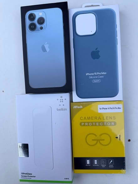 Photo of free iPhone accessories (Near Addenbrookes CB1) #1