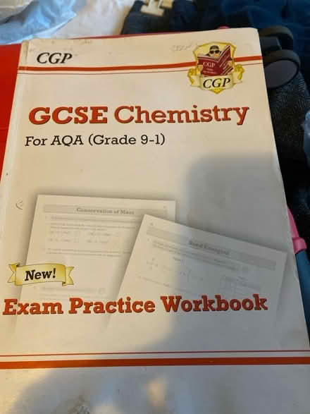 Photo of free GCSE chemistry exam practice workbook (Surrenden BN1) #1