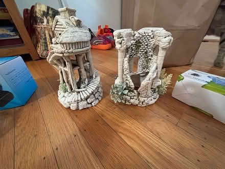 Photo of free 25 gallon fish tank/supplies (San Rafael) #3