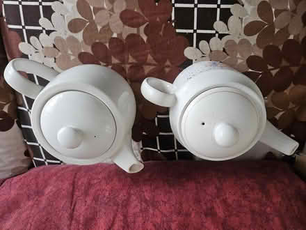 Photo of free 2 Teapots (Morden SM4) #2