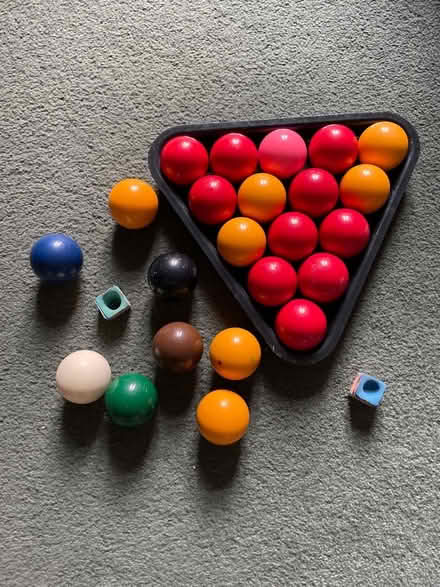 Photo of free Snooker balls 5cm (De Parys MK40) #1