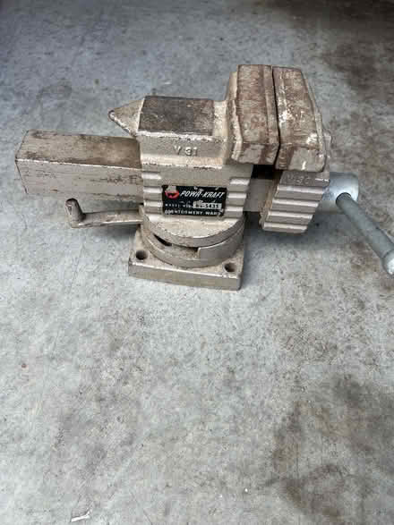 Photo of free Vise (Moutain View near San Antonio) #1