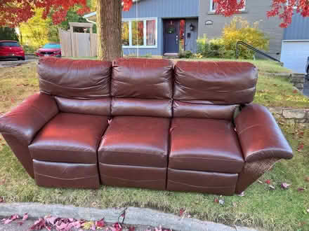 Photo of free lay z boy couch (Near IKEA) #1