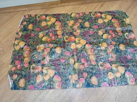 Photo of free A piece of oil cloth size 128 cm x 86 cm (Fleet GU51) #1