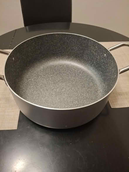 Photo of free Big Pan (Ditmars Park Brooklyn) #1