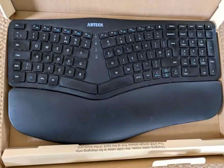 Photo of free Wireless Split Ergonomic Keyboard for Windows (Woodbridge) (FelixstoweWoodbridgeFreegle CGA IP12) #1
