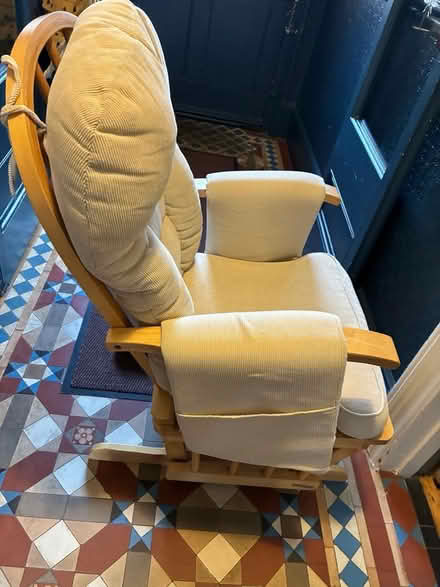 Photo of free Rocking / nursing chair (N10 near Colney Hatch Lane) #2