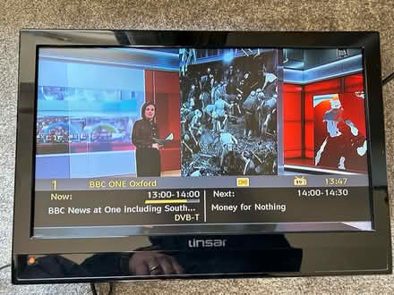 Photo of free Small TV/DVD player - working (Northmoor OX29) #3