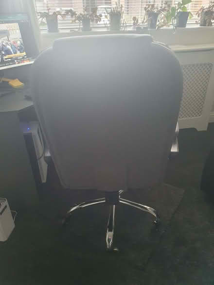 Photo of free pc chair desk chair (Charminster BH8) #4