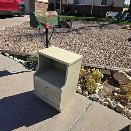 Photo of free Bedroom furniture (Juan Tabo and Comanche) #2