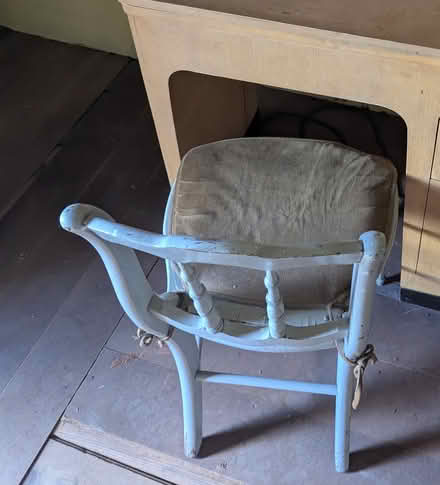 Photo of free Chairs chairs chairs (Ball Sq Somerville) #2