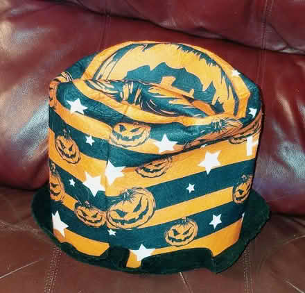 Photo of free Halloween Hat (Twyford RG10) #2