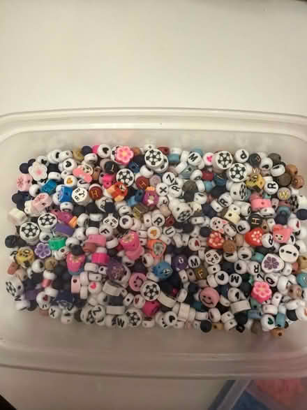 Photo of free bracelet making materials (Pollokshaws G41) #2