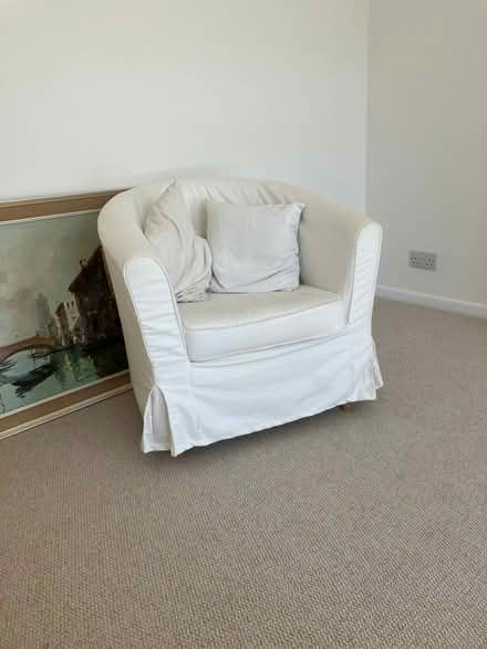 Photo of free Off white ikea bucket chair with cushions. (Southmoor OX13) #1