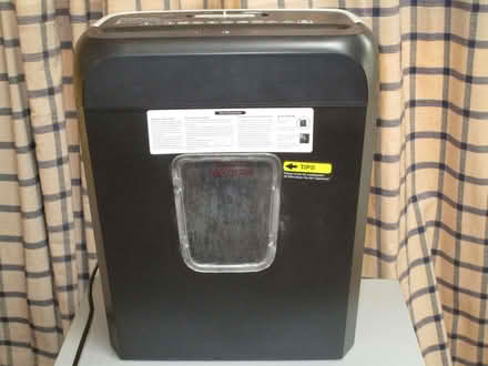 Photo of free Home Paper Shredder (Staunton on Arrow LD8) #1