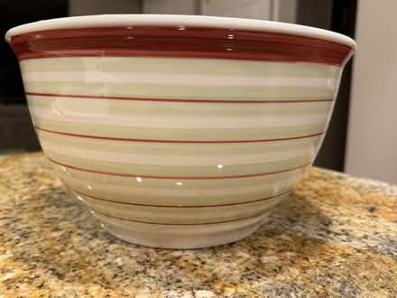 Photo of free Ceramic Serving Bowl - Large (Columbia, MD (Hickory Ridge)) #1