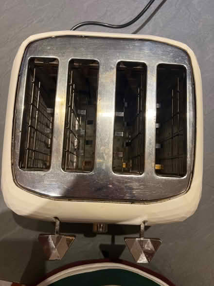 Photo of free Delonghi 4 slice toaster (Wateringbury ME18) #2